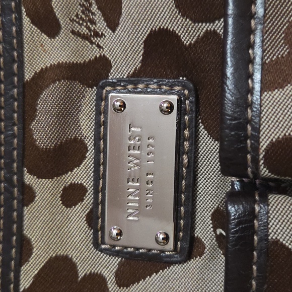 NINE WEST PURSE - Picture 2 of 8
